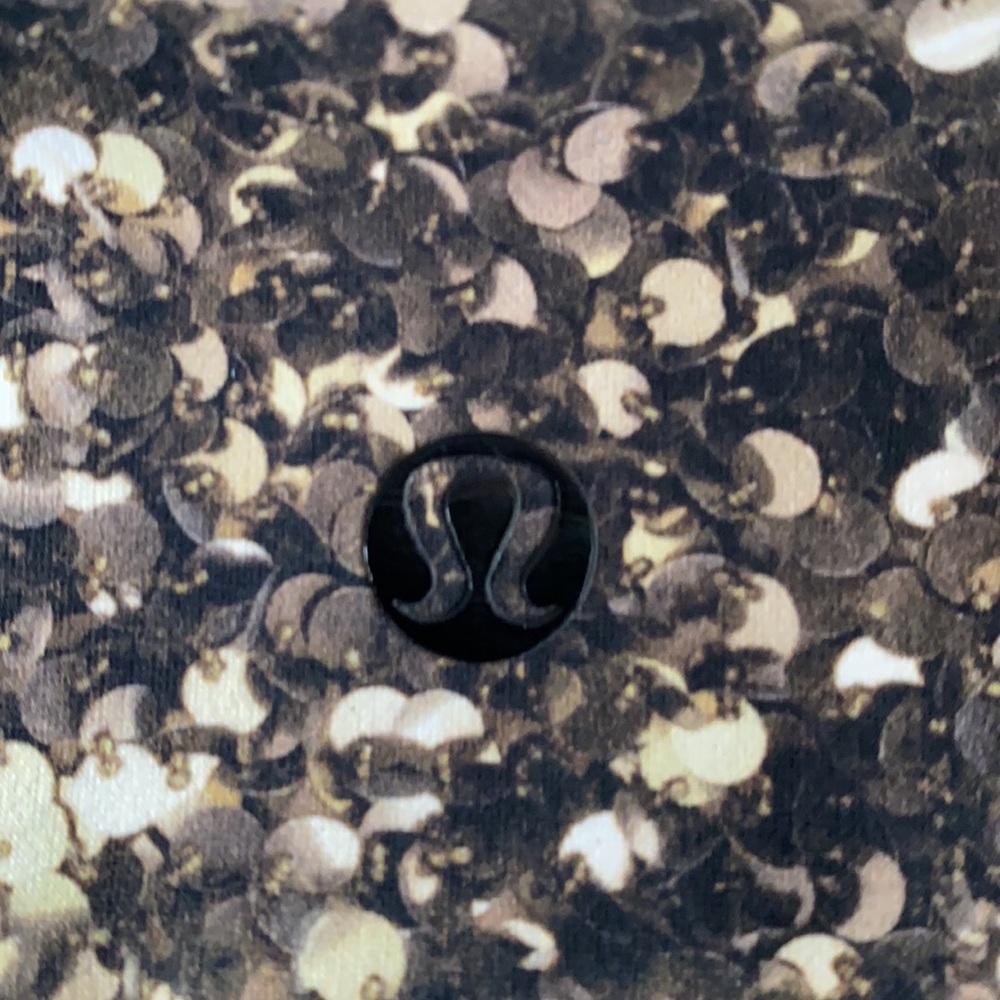 Euc Lululemon Reversible Jacket - image 3